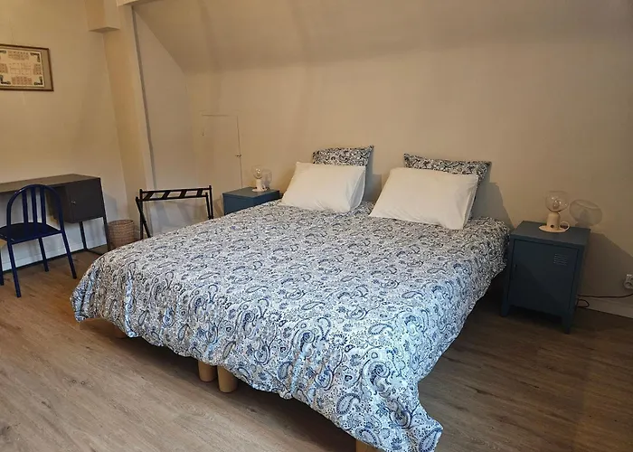 Holiday home Maison Du Gardien De Logempre Pont-Saint-Pierre