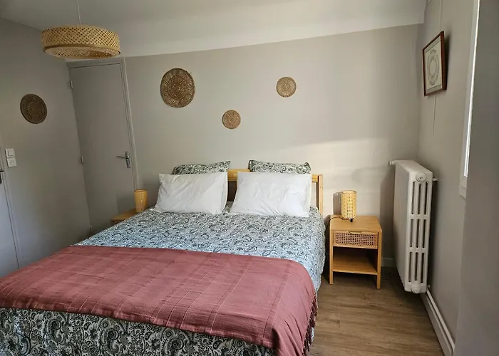 Maison Du Gardien De Logempre * Pont-Saint-Pierre